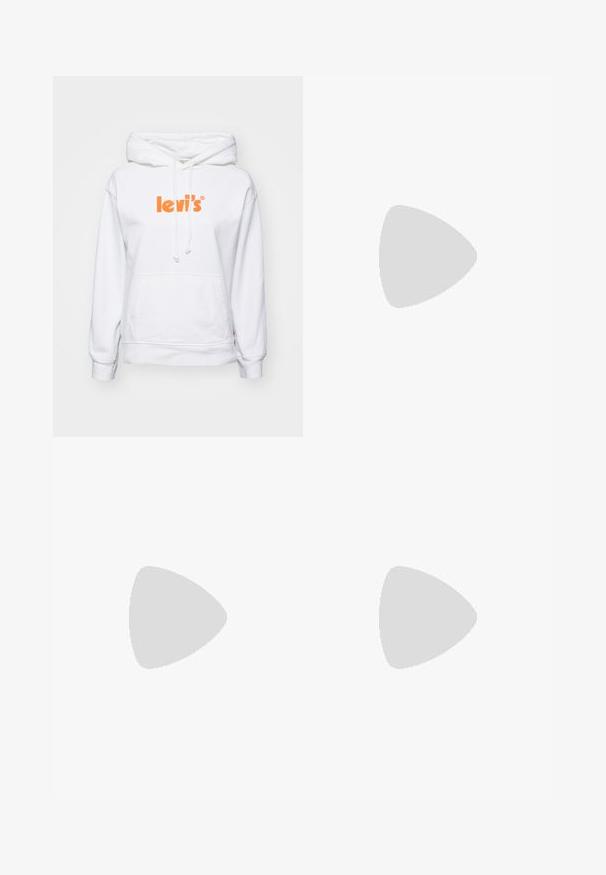 Hvid hættetrøje med kengurulomme, prydet med en orange "levi's" logo på brystet og snore i hætten. Blød stoftekstur.; Hvid langærmet skjorte lavet af blødt bomuld. Har et lille rødt Levi's logo på venstre bryst. Klassisk crew neck design.; Lyseblå denimjeans med en lige ben-design, fem lommer og en mellemhøj talje. Har en falmet struktur og håndsyet kant.; Grå Nike Air Force 1 sneakers med perforeret tå, glat læderoverdel, tyk sål og præget 'AIR' detalje på hælen.