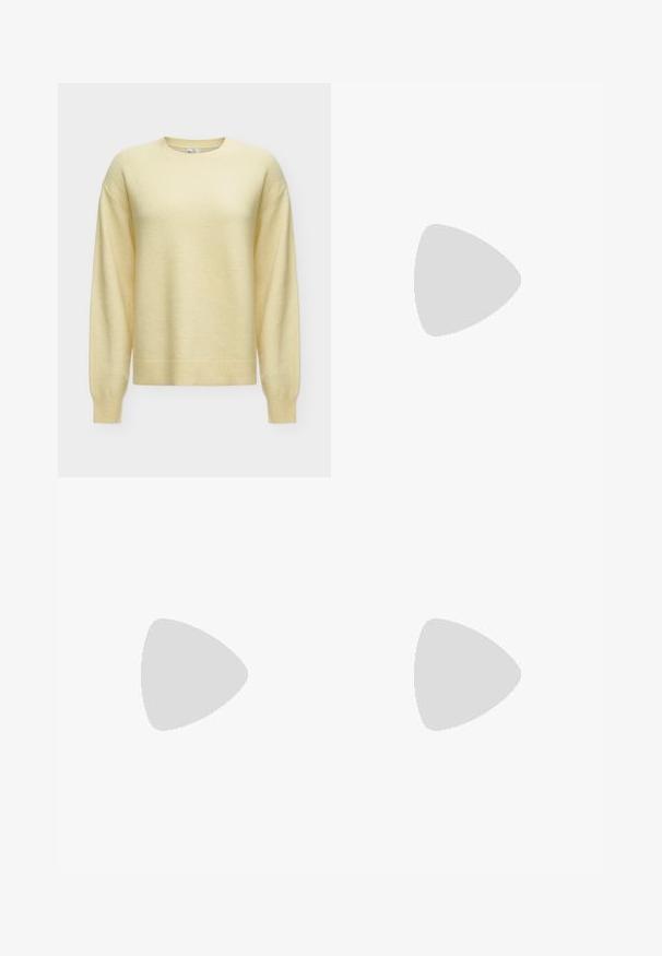 Pull jaune doux à manches longues avec col rond, poignets et ourlet côtelés, présenté sur un fond gris clair uni.; Jupe en laine grise avec une taille ajustée, forme évasée et texture lisse. Pas de poches ni de détails métalliques visibles.; Bottine en cuir noir avec bout pointu et petit talon kitten sur fond clair, vue côté extérieur.; Sac à main en cuir beige en forme de croissant avec une seule bandoulière et des coutures minimalistes, posé sur un fond blanc uni.