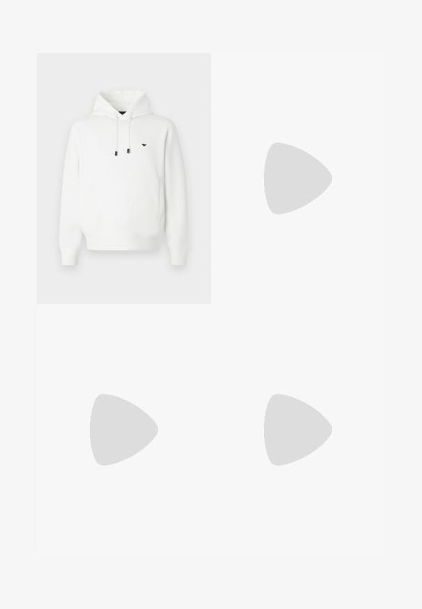 Sweat à capuche blanc en tissu doux, avec une poche kangourou, des cordons de serrage et un petit logo foncé sur la poitrine. Poignets et ourlet côtelés.; T-shirt en coton blanc avec un design géométrique bleu marine sur la poitrine, à manches courtes et col rond. Le texte indique 'J.Lindeberg' et '96'.; Jean en denim bleu foncé avec coupe droite, bouton et fermeture éclair à l'avant, poches à l'avant et à l'arrière sur un fond uni.; Baskets basses blanches avec un onglet de talon gris, des lacets blancs et une semelle texturée, présentées sur un fond uni clair.