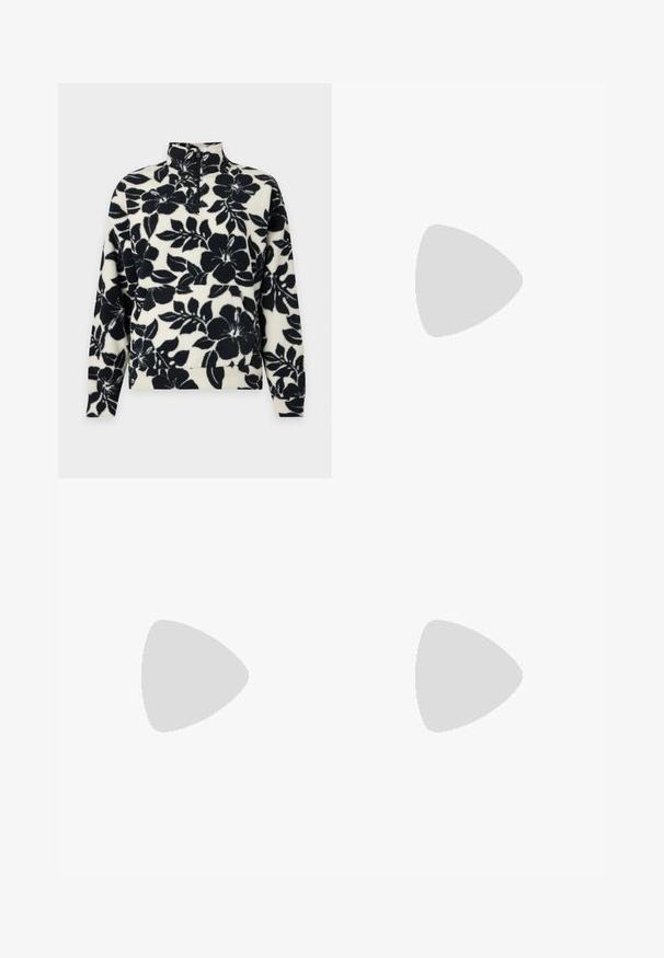 Sort og hvid fleece-pullover med stort blomstermønster, lange ærmer, høj krave og halv lynlås foran.; Hvid kortærmet bomuld T-shirt med rund hals og foldede ærmekanter, vist på en ensartet hvid baggrund.; Højtaljede denimjeans i en lys blå vask med vide ben, kontrastsyninger og detaljerede lommeomslag på hver side.; Sort læder- og ruskinds sneakers med en Velcro-rem, der har tre hvide striber og en gummisål, mærket "SAMBA" på siden.