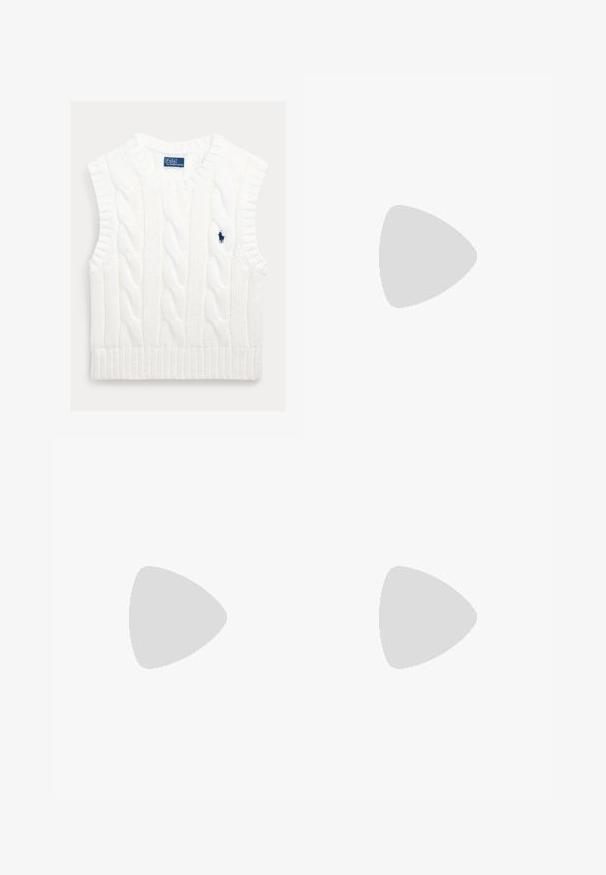 Hvid ærmeløs kabelstrikket sweater med ribbet kant. Har en lille, broderet blå logo på brystet. Tekstureret, blødt stof.; Hvid skjorte med lange ærmer og knapper, med knaplukket krave og lille broderet polo-spillerlogo på brystet.; Knælang nederdel i mørk marineblå stof med en hvid elastisk taljebånd. Med plisseret design og en lille rød logoaccent.; Marineblå ruskinds loafers med en slank silhuet, der har en hardware-accent i guldtonet på forhånden og en flad gummisål.