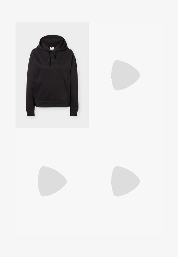 Sort Puma hættetrøje med front-kængurulomme, snøretræk i hætten og et subtilt broderet logo på brystet.; Mørkegrå ærmeløs atletisk tanktop med racerback og lille sort Puma-logo på øverste venstre bryst.; Sorte leggings lavet af glat, strækbart stof. Høj talje-design med en tætsiddende pasform og et lille logo på venstre ben.; Lyseblå sneakers med beige logo og gummisål svævende over stenetrin i udendørs bymiljø.