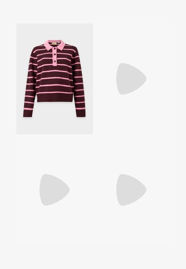 Pull en maille manches longues avec base bordeaux et rayures horizontales roses, doté d’un col rose et d’une patte de boutonnage à trois boutons.; Blouse blanche à manches longues avec boutons, motifs de cœurs rouges brodés et col pointu, présentée sur un fond neutre.; Jean en denim bleu clair taille haute avec poches avant, fermeture par boutons et jambes évasées larges.; Jambes portant des leggings côtelés foncés associés à des ballerines noires avec de petits détails en nœud sur fond blanc.