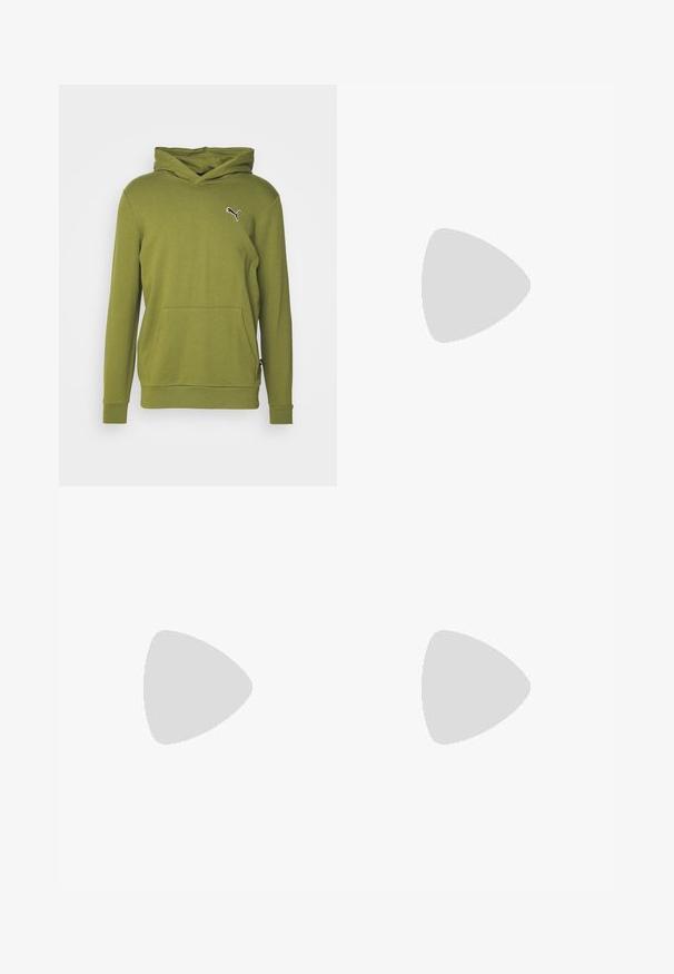 Puma BETTER ESSENTIALS - Hættetrøje - olive green; Sort kortærmet T-shirt lavet af bomuld, med et lille hvidt og gult PUMA-logo på brystet og et mønstret halsudskæring.; Olivengrønne sweatpants med en tætsiddende pasform, elastisk talje og et lille hvidt logo på venstre side. Blødt stof med en glat overflade.; Hvid Puma sneaker med grønne og gule accenter, Aston Martin Formula One Team logo, snørebånd og lavprofilssål.