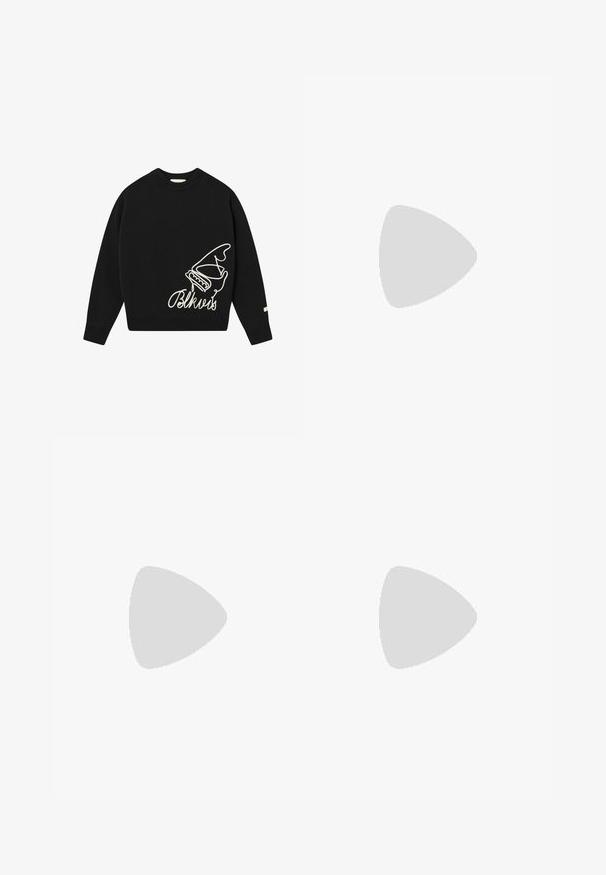 Pull noir à col rond, avec un design brodé de mains blanches et de texte. Fabriqué en tissu doux, avec des poignets et un ourlet côtelés.; T-shirt blanc à manches longues en coton. Design à col rond avec des poignets côtelés et un petit logo sur la manche gauche. Texture lisse.; Pantalons en denim noir avec une coupe droite, présentant des accents en métal doré et des coutures visibles sur les poches avant et arrière.; Baskets Nike Air Force 1 en noir et blanc avec un dessus en cuir, orteil perforé et détail de semelle texturée, portées avec un pantalon beige retroussé et des chaussettes blanches.