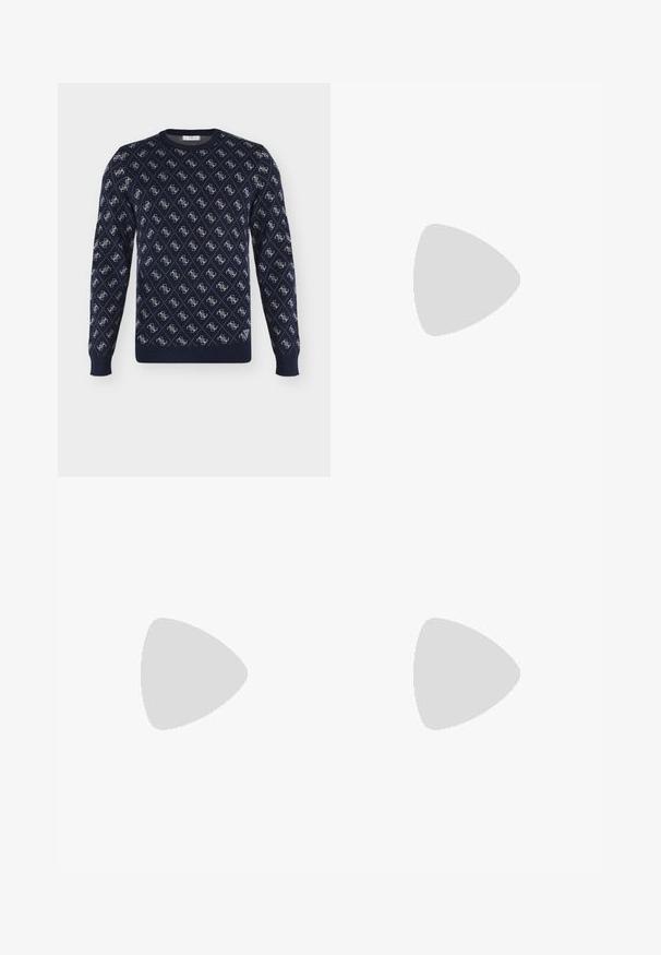 Pull bleu marine à col rond avec motif monogramme blanc répété et poignets et ourlet côtelés.; Pantalon slim noir avec passants de ceinture, bouton devant et fermeture éclair, présenté à plat sur un fond gris clair.; Chaussure en cuir noir à bout arrondi, présentant un design à lacets, une semelle en caoutchouc noire robuste et un petit onglet de talon à l'arrière.; Ceinture en cuir noir au toucher lisse, dotée d'une boucle rectangulaire en argent et d'un double détail de broche. Design classique et polyvalent.