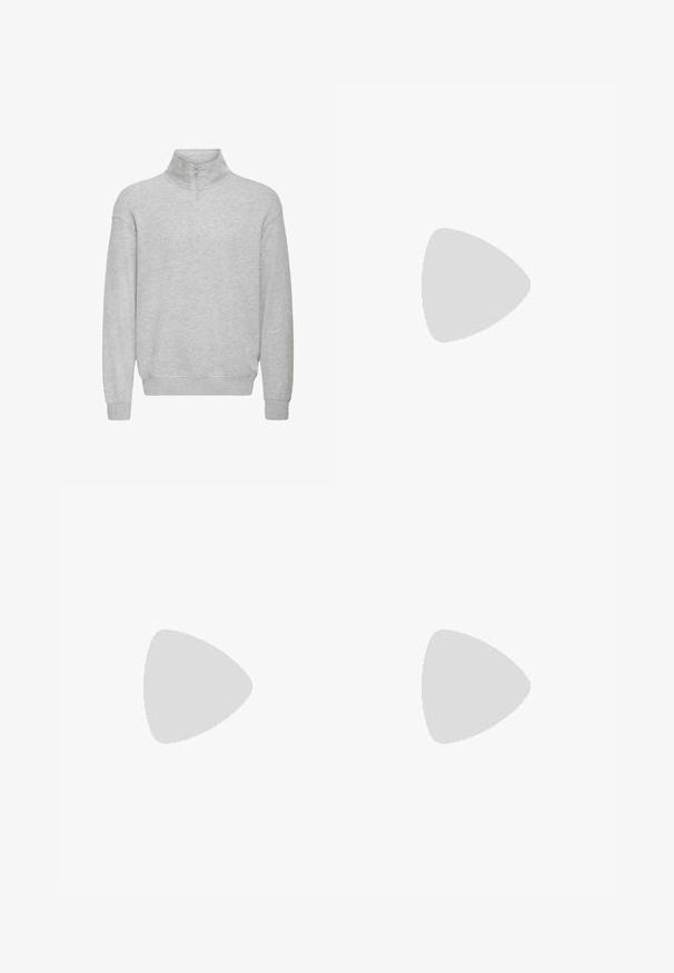 Sweat-shirt gris clair à manches longues avec un col montant, une fermeture éclair devant sur la moitié, des poignets et un ourlet côtelés.; T-shirt en coton blanc avec une coupe décontractée, des manches courtes et un col rond, présentant un ourlet droit et sans graphiques ni motifs visibles.; Pantalons de survêtement noirs en tissu doux avec une taille élastique, deux poches avant et une coupe droite ample.; La basket Nike Air Force 1 en cuir blanc présente un embout perforé, des lacets plats et une semelle en caoutchouc texturée avec le logo « AIR » sur le côté.