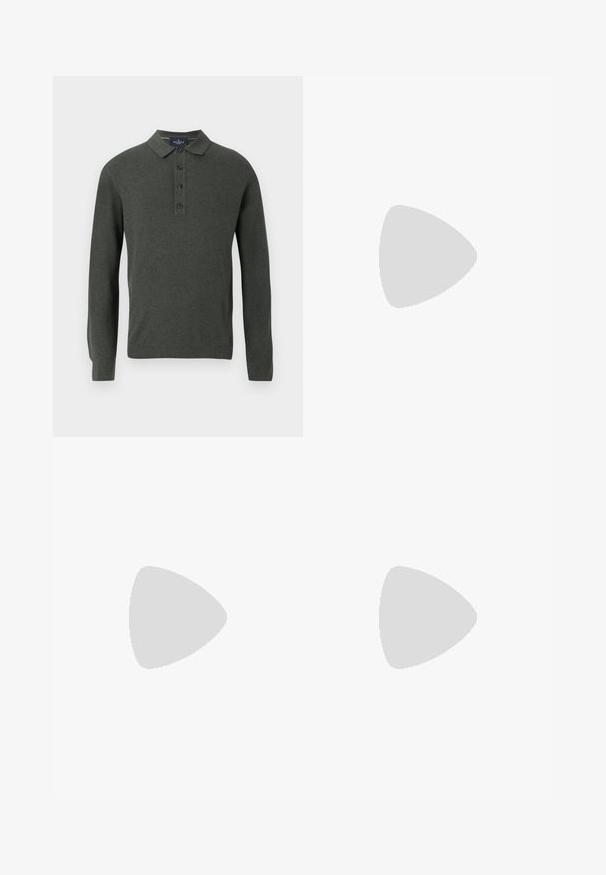Polo à manches longues en vert foncé, en tissu texturé. Présente un col classique et une patte de boutonnage à trois boutons.; Chemise à carreaux beige et marine, à manches longues, col, poche poitrine unique et boutons blancs, en tissu doux.; Pantalon en velours côtelé beige à jambes droites, avec poches avant et fermeture à bouton. Comprend une poche latérale et un tissu texturé.; Baskets blanches avec des accents noirs et gris, présentant un embout texturé gris, une semelle en caoutchouc noir et des lacets plats blancs. Design épuré, style minimaliste.