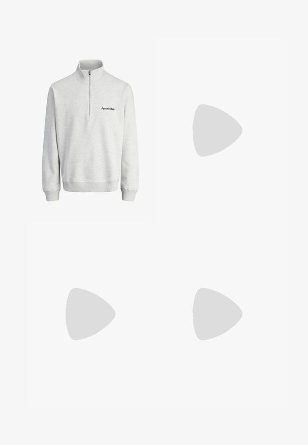 Lys grå sweatshirt med halv-zip krave og "Original Studio" broderet i sort på forsiden, vist mod en hvid baggrund.; Lys grøn kortærmet t-shirt lavet af blødt stof. Har en rund halsudskæring og en afslappet pasform uden synlige mønstre eller udsmykninger.; Grå denim jeans med lige ben-design, fem lommer, knaplukning og subtil whiskering-effekt på stofstrukturen.; Hvid sneaker lavet af glat læder, rund tå, minimalistisk design, grå hælafsats og tekstureret gummisål.