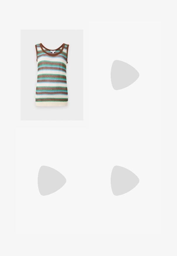 Débardeur sans manches en tricot avec maille ouverte et rayures horizontales marron, vert, bleu et crème sur fond blanc.; Chemise marron à manches longues avec col et boutons, décorée de motifs clairs de soleil, d’étoiles de mer et de cœur.; Pantalon marron à coupe ample avec une taille élastique et un tissu subtilement texturé, présenté sur un fond clair uni.; Jambes portant des leggings côtelés foncés associés à des ballerines noires avec de petits détails en nœud sur fond blanc.