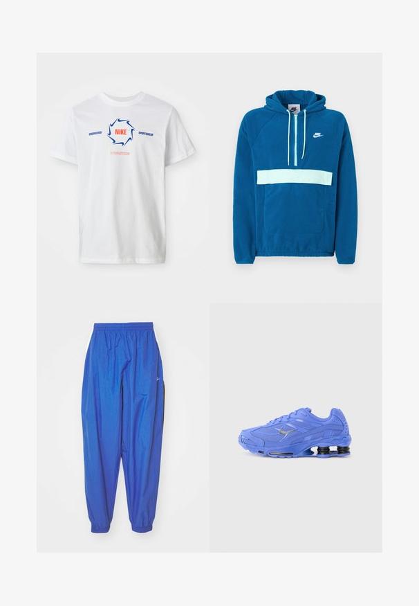 Φούτερ με κουκούλα σε μπλε fleece, με ανοιχτό μπλε πάνελ και τσέπη. Διαθέτει τσέπη καγκουρό και άσπρο λογότυπο Nike στο στήθος.; Λευκό κοντομάνικο μπλουζάκι Nike με μπλε κύκλο swoosh και κόκκινο κείμενο "NIKE", καθώς και μπλε "ENGINEERED SPORTSWEAR" και μικρό κόκκινο σλόγκαν από κάτω.; Μπλε αθλητικά παντελόνια φτιαγμένα από ελαφρύ ύφασμα, με ελαστική ζώνη στη μέση, μανσέτες στα τελειώματα και λευκές ρίγες στο πλάι.; Μπλε αθλητικό παπούτσι με διχτυωτό υλικό, παχιά σόλα, ασημί λογότυπο Nike, επένδυση στο άνω μέρος και χαρακτηριστική απορρόφηση κραδασμών στο τακούνι που μοιάζει με ελατήριο.
