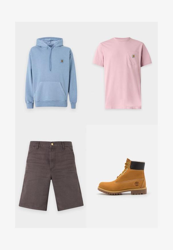 Sweat à capuche Carhartt bleu clair avec capuche à cordon, poche kangourou devant, poignets et ourlet côtelés, et une petite étiquette logo marron sur la poitrine.; T-shirt rose uni à manches courtes avec une poche poitrine comportant un petit patch rectangulaire avec le logo Carhartt.; Shorts gris foncé longueur genou avec poches avant, passants pour ceinture et fermeture à bouton métallique sur un fond clair.; Bottine en cuir brun avec œillets en métal, doublure en fourrure blanche, col rembourré noir, semelle robuste et logo en relief sur le côté.