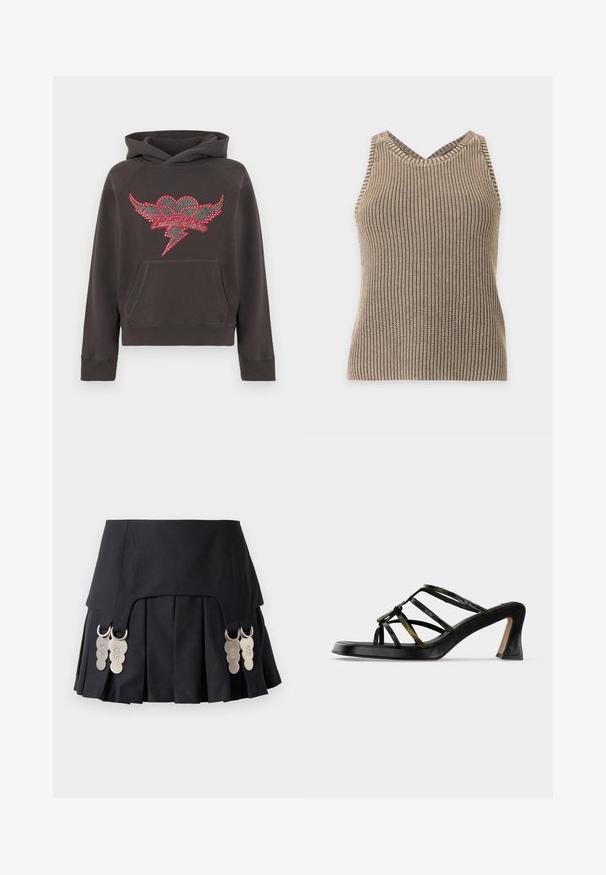 Mørkegrå hættetrøje lavet af blødt materiale med et design af et hjerte og vinger pyntet med røde og klare rhinsten. Front-kængurulomme.; Ærmeløs beige og brun strikket tanktop med ribbet tekstur og V-formet halsudskæring mod en ensartet lys baggrund.; Sort plisseret nederdel med metalhardware på siderne, lavet af et struktureret stof med en glat tekstur og et enkelt design.; Sort åben tå hælsandal med tynde grønligt-sorte krydsede remme og en udvidet blokhæl på hvid baggrund.