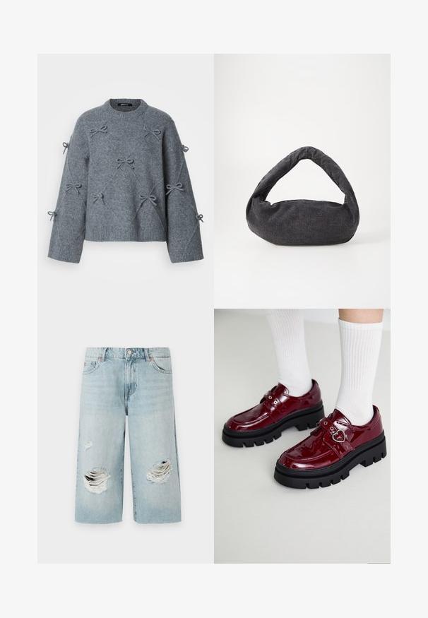 Grijze gebreide trui met een losse pasvorm, ronde halslijn en decoratieve strikken gestikt op de voorkant en mouwen. Zachte, gestructureerde stof.; Lichtblauwe denimshorts met een losse pasvorm, voorzien van twee grote versleten scheuren aan de voorkant. Vijf zakken en een zichtbare metalen knoopsluiting.; Bordeaux patent leren schoenen met een dikke zwarte zool, dubbele band met hartdetail en geribbelde witte sokken. Retro ontwerp met dikke grip.; Donkergrijze stoffen tas met een gebogen handvat, zachte textuur en ronde vorm. Geen zichtbare hardware of versieringen.