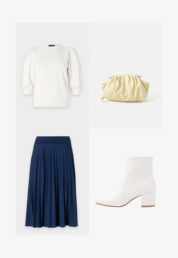 Witte pullover met korte pofmouwen, ronde halslijn en een zachte textuur. Beschikt over geribde manchetten en een iets verkorte zoom.; Navy-blauwe plissérok met een brede tailleband, gemaakt van zachte stof. Bevat verticale plooien voor textuur en vloeiende beweging.; Witte enkellaarzen met een gladde afwerking, vierkante neus en een blokhak van gemiddelde hoogte. Naaddetails benadrukken het minimalistische ontwerp.; Geel geplooide handtas van soepel nepleer, met een zachte vorm, een enkele schouderriem en een verzameld ontwerp aan de bovenkant.