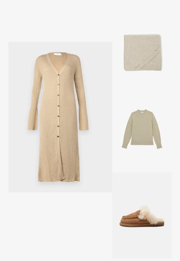 Beige strikketrøje med rund hals, ribkant forneden og ved ærmerne. Let tekstureret stof med quiltede detaljer langs ærmerne.; Beige ribbet cardigan med lange ærmer, knaplukning foran, V-hals og udvidede manchetter. Fremstillet af blødt strikmateriale med en tekstureret finish.; Brun ruskind slip-on tøffel med blød cremefarvet pelsforing og kant, flad sål, vist fra siden mod en hvid baggrund.; Foldet beige uldhalstørklæde med en blød tekstur, vist på en hvid baggrund.