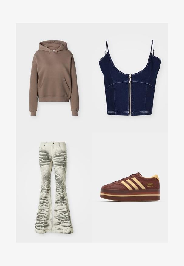 Brun hættetrøje med forreste kængurulomme samt ribstrikkede manchetter og kant, vist på en ensfarvet baggrund.; Marineblå denim cropped top med spaghettistropper. Har en frontlynlås og kontrasterende hvide syninger. Ren, tætsiddende silhuet med struktureret design.; Lysfarvede flared jeans med teksturerede sorte vandrette striber og krøllede detaljer, der har forlommer og metalknaplukning.; Brune ruskinds sneaker med gule detaljer, der har tre laterale striber, en tyk platformssål og en guldslogo detalje.