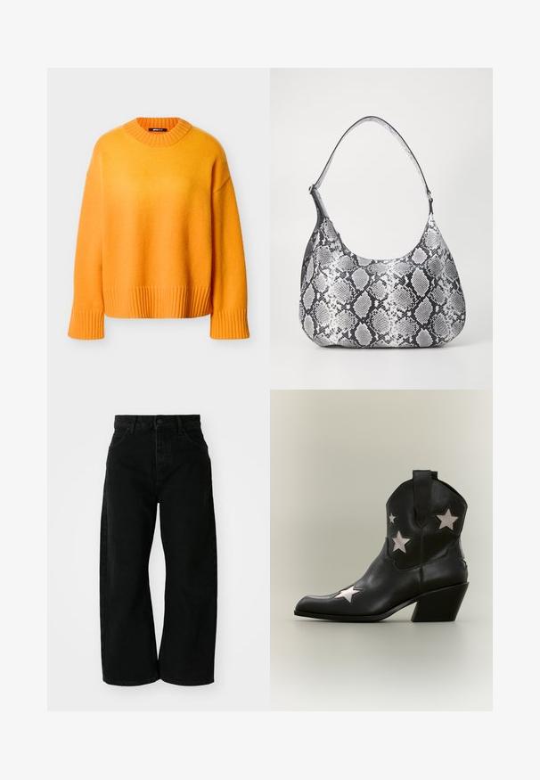Oranje oversized trui met een geribde halslijn en manchetten, voorzien van een zachte textuur en een relaxte pasvorm, minimale naden en een rechte zoom.; Zwarte wijde jeans van denim met een hoge taille. Bevat vijf zakken en een knoopsluiting aan de voorkant. Soepele textuur en strakke lijnen.; Zwarte leren cowboylaars tot aan de enkel met een middelhoog schuin hakje en witte stervormige uitsparingen aan de zijkanten en teen.; Zwart-witte slangenprint schoudertas met een afgeronde vorm, een gladde textuur en een ronde strap. Voorzien van een zilveren hardwareaccent.