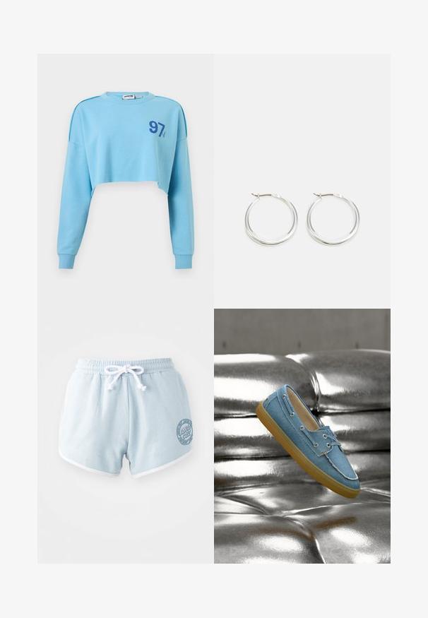 Hellblaues, kurz geschnittenes Sweatshirt mit langen Ärmeln und der blauen Zahl "97" auf der linken Brust.; Helle blaue Shorts aus weichem Stoff mit einem weißen Kordelzug, versehen mit weißen Besätzen und einem runden Logopatch an der Seite.; Blauer Denim-Casual-Schuh mit beigem Innenfutter und Gummisohle, der über einer glänzenden silbernen, gesteppte Lederoberfläche schwebt.; Silberne Creolen zeichnen sich durch ein glattes, rundes Design mit einem schlanken Profil und einem sicheren Verschluss aus. Minimalistischer Stil mit glänzender Oberfläche.