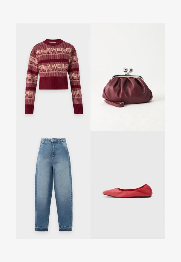 Gehaakte trui in bordeauxrood met crèmekleurige tekst, voorzien van een geribbelde zoom en manchetten, met een cropped ontwerp en lange mouwen.; Lichtblauwe denim jeans met een hoge taille, losse pasvorm, vijfzakkenontwerp en rafelige zoom. Kenmerkt klassieke stiksels en een ritssluiting.; Filippa K REY FLATS - Ballerina's - bright red; Kleine bordeauxrode leren clutch-portemonnee met zilverkleurige metalen sluiting en polsbandje op een witte achtergrond.