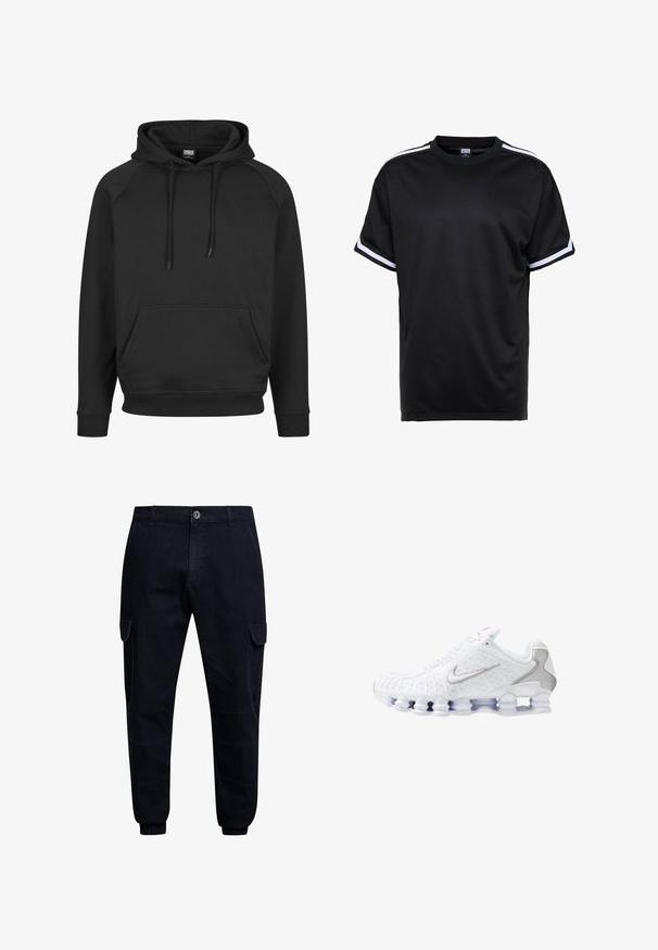 Schwarzer Kapuzenpullover mit Kängurutasche, gerippten Bündchen und Saum. Hergestellt aus weichem Stoff mit Zugkordeln an der Kapuze. Lässiges Design.; Schwarzes kurzärmeliges T-Shirt aus Mesh-Stoff, mit weißen Streifenakzenten an den Ärmeln und einem runden Halsausschnitt.; Urban Classics Cargohose - blue denim; Weiße Sportschuhe mit einer strukturierten Oberseite, einem silbernen Swoosh-Logo, Mesh-Einsätzen und einer markanten, segmentierten weißen Sohle.