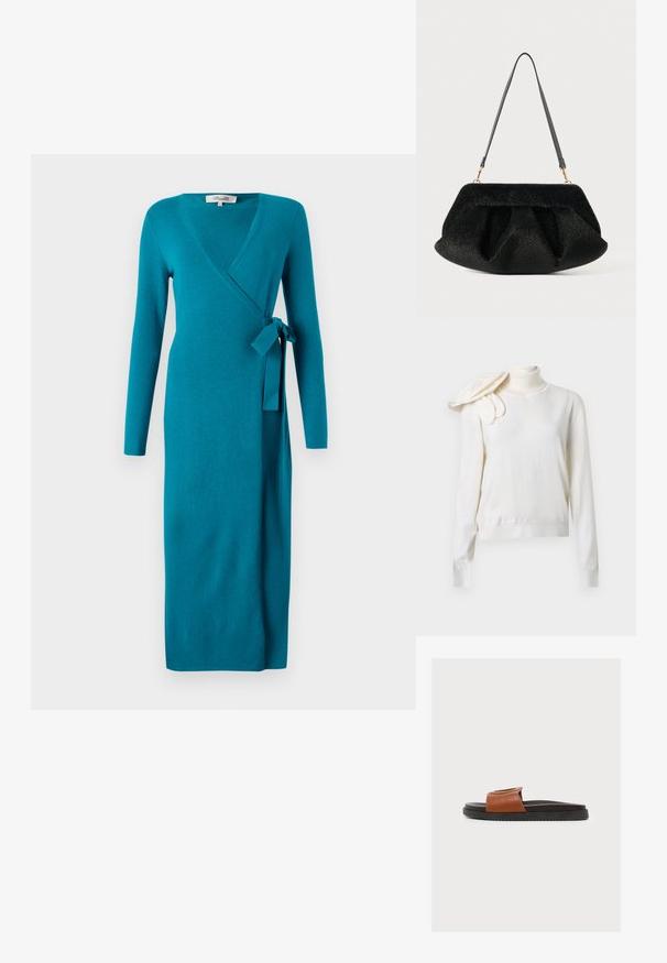 Kreemist turtleneck-sviitriga, millel on sobiv keha, pikad varrukad ja dekoratiivne drapeeritud aksent vasakul õlal. Sujuv tekstuur.; Diane von Furstenberg ASTRID WRAP DRESS - Kampsunkleit - teal; Üks pruun nahast libisev sandaal musta tallaga, lameda kontsaga ja laia rihmaga üleval, nähtud küljelt valgel taustal.; Must have mustaline must mustam must mustmust must must mustmust must must mustmust