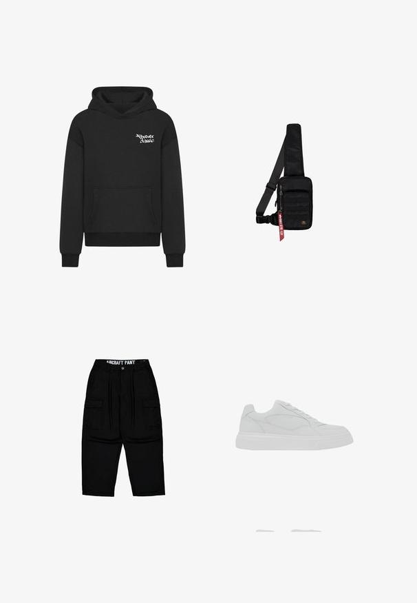 Schwarzer Kapuzenpulli mit einer Fronttasche, auf der Brust mit einem weißen "Forever Classic" Logo versehen. Hergestellt aus weichem, strukturiertem Stoff.; Schwarze Cargo-Hose mit Gürtelschlaufen, Frontknopf, Reißverschluss, seitlichen Klappentaschen und dem Aufdruck "AIRCRAFT PANT" am inneren Bund.; Weißer Sneaker in niedrigem Schnitt mit Schnürverschluss, glattem Lederobermaterial und dicker Gummisohle, von der Außenseite gezeigt.; Schwarze Umhängetasche aus strukturiertem Stoff. Ausgestattet mit einem Reißverschluss-Hauptfach, einer vorderen Tasche mit Gurtband, verstellbarem Riemen und einem dekorativen Anhänger.