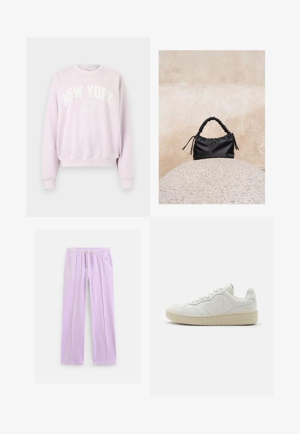 Good American BRUSHED GRAPHIC CREW NEW YORK - Sweatshirt - candy pink; Lyse lilla sweatpants med lige ben, elastisk talje, justerbare snore og lynlåslommer i siderne.; Hvide lædersneakers med perforeret tåboks, kontrasterende beige gummisål og logoer på siden og hælen. Minimalistisk design.; Sort håndtaske med rynkede detaljer og et samlet håndtag, hvilende på en tekstureret stensfære mod en beige betonvæg.