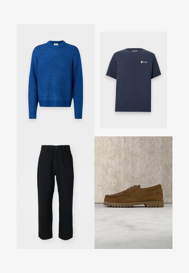 Blauer Strickpullover mit gerippter Struktur, rundem Ausschnitt und langen Ärmeln. Verfügt über ein dezentes Logo und eine lockere Passform.; Marineblaues T-Shirt mit kurzen Ärmeln und Rundhalsausschnitt, mit kleinem Wrangler-Logo in Weiß und Braun auf der linken Brust gestickt.; Schwarze Denim-Jeans mit geradem Schnitt, leichtem Material, fünf Taschen und Knopfverschluss an der Taille.; Brauner Wildleder-Schnürschuh mit dicker, geriffelter Sohle, der über einem beigen Teppich schwebt, im Hintergrund ein brauner ovaler Tisch.