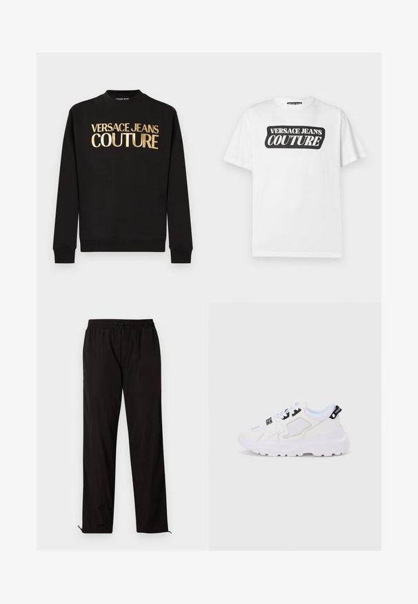 Schwarzer Langarm-Sweatshirt mit gerippten Bündchen und goldenem "VERSACE JEANS COUTURE" Schriftzug auf der Brust.; Weißes kurzärmeliges T-Shirt mit schwarzem rechteckigem Logo in der Mitte der Brust mit der Aufschrift "VERSACE JEANS COUTURE".; Schwarze leichte Hose mit elastischem Bund, Kordelzugverschluss und Reißverschluss am Saum für eine verstellbare Passform. Glatte, elegante Textur.; Weiße Sportsneaker mit klobiger Sohle, Obermaterial aus Mesh und Synthetik, schwarzen Akzentdetails und Schnürsenkeln. Strukturierte Gestaltung und Logo an der Ferse.