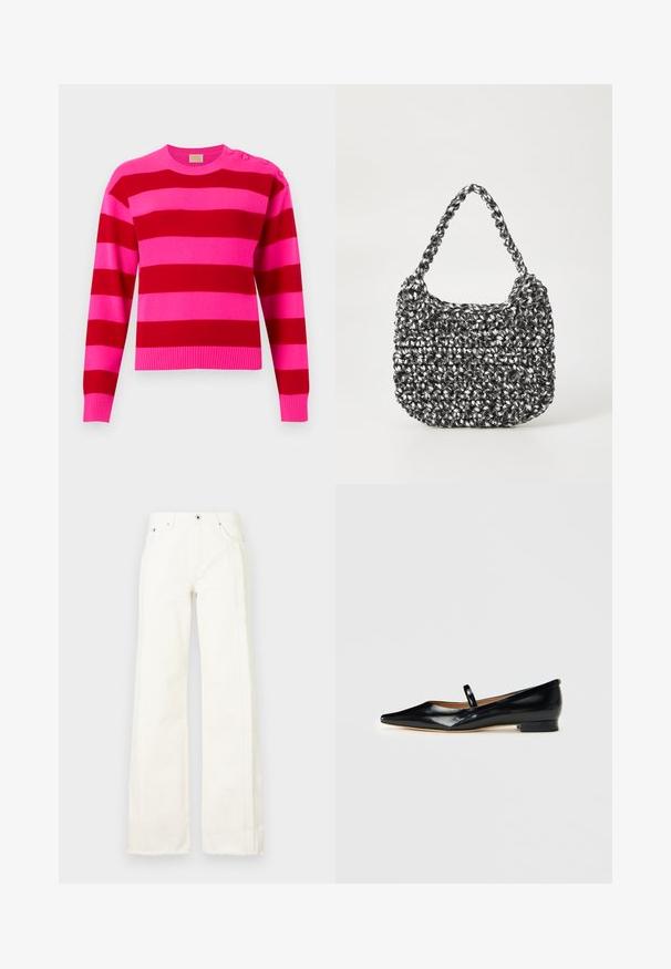 Langærmet strikket trøje med brede horisontale striber i pink og rød samt tre knapper på venstre skulder.; Hvide wide-leg jeans i denim med frayed kanter langs siderne, frontlommer og en klassisk knap- og lynlåsåbning.; Sorte patenterede læder Mary Jane flade sko med spids tå, én rem og lav hæl på ensfarvet baggrund.; Vævet håndtaske i sort og hvid med en rund form, tekstureret overflade og et fletet håndtag. Velegnet til afslappet brug.