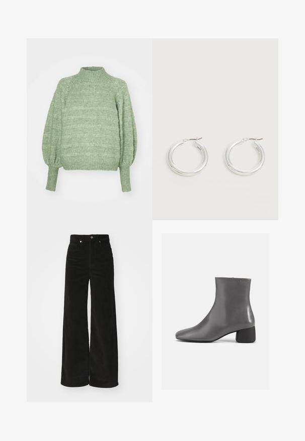 Groene gebreide trui met een hoge kraag, lange ballonmouwen en geribbelde boorden. Heeft een textuur met een horizontaal streepjespatroon.; Zwarte corduroy wijde broek met een hoge taille, voorzien van twee voorkruimels en een metalen knoopsluiting. Textiel met verticale ribbels.; Grijze leren enkelboot met een slank ontwerp, spitse neus en een korte blokhak. Gladde textuur met minimale merkvoering aan de zijkant.; Een paar middelgrote glanzende zilveren oorringen met dunne metalen sluitingen op een lichte neutrale achtergrond.