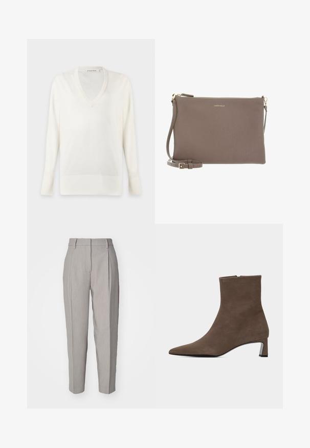 Pull blanc à manches longues avec col en V, poignets et ourlet côtelés, présenté sur un fond clair uni.; Pantalons tailleur gris clair avec une texture lisse, devant plissé et design à jambe droite. Comprend des passants de ceinture et une finition polie.; Bottine en suède marron avec bout pointu, fermeture éclair latérale et petit talon carré sur fond clair uni.; Pochette en cuir souple taupe avec une texture. Fermeture zippée et bandoulière amovible. Détail logo doré à l'avant.