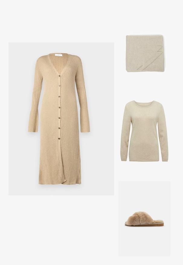 Beige Pullover mit langen Ärmeln und Rundhalsausschnitt. Weiche Textur, gerippte Bündchen und Saum. Einfaches Design ohne Muster oder Akzente.; Beige gerippter Cardigan mit langen Ärmeln, knöpfbarer Vorderseite, V-Ausschnitt und ausgestellten Ärmelabschlüssen. Hergestellt aus weichem Strickmaterial mit strukturierter Oberfläche.; Flauschiger beiger Hausschuh mit weicher Textur, offener Ferse und Innenfutter. Flache Sohle mit einem hellbraunen Fußbett und beigen Nähten.; Gefalteter beiger Wollschal mit weicher Textur, dargestellt auf weißem Hintergrund.