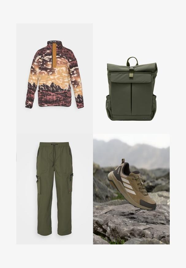 Pull en polaire avec col montant, patte de boutonnage, poche poitrine et motif paysage montagnard dans des tons marron, beige et noir.; Pantalons cargo vert olive en tissu léger, avec une taille élastique, un système de fermeture à cordon, et plusieurs poches zippées.; Chaussure de trail marron et noire avec des rayures blanches, en l'air au-dessus d'un terrain rocheux, sur un fond de montagne flou.; Sac à dos à enroulement vert olive avec poche avant à rabat, fermeture à boucle métallique, poches latérales et poignée supérieure tissée.