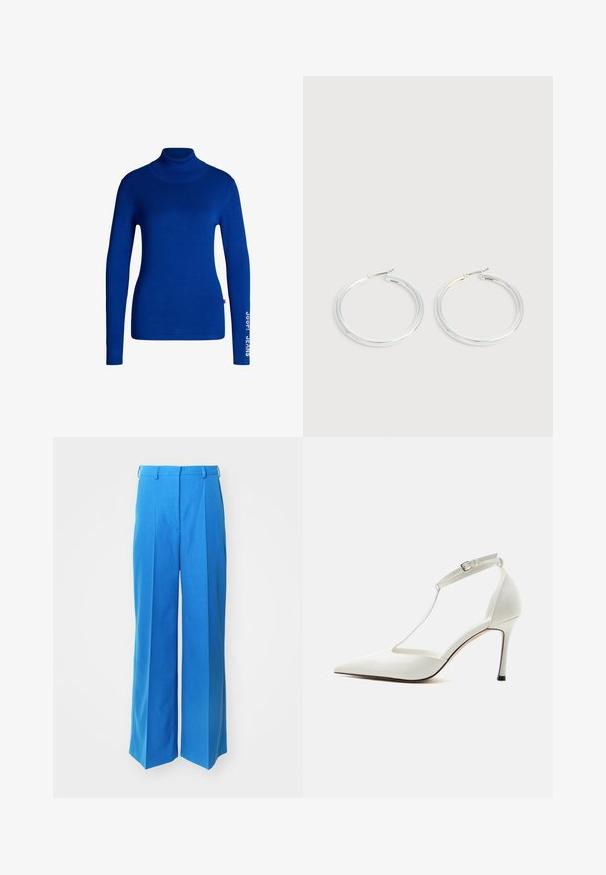 Pull col roulé bleu en tissu doux et extensible. Il a des manches longues et le texte "JOOP! JEANS" imprimé en blanc sur la manche droite.; Pantalons larges bleu vif en tissu lisse, avec une taille haute et des plis doubles, dotés de passants de ceinture et sans matériel visible.; Escarpin blanc à bout pointu avec fine bride de cheville et boucle, finition lisse et talon stiletto fin sur un fond uni.; Paire de boucles d'oreilles créoles argentées brillantes avec fermoirs en fil fin, présentée sur un fond gris clair.