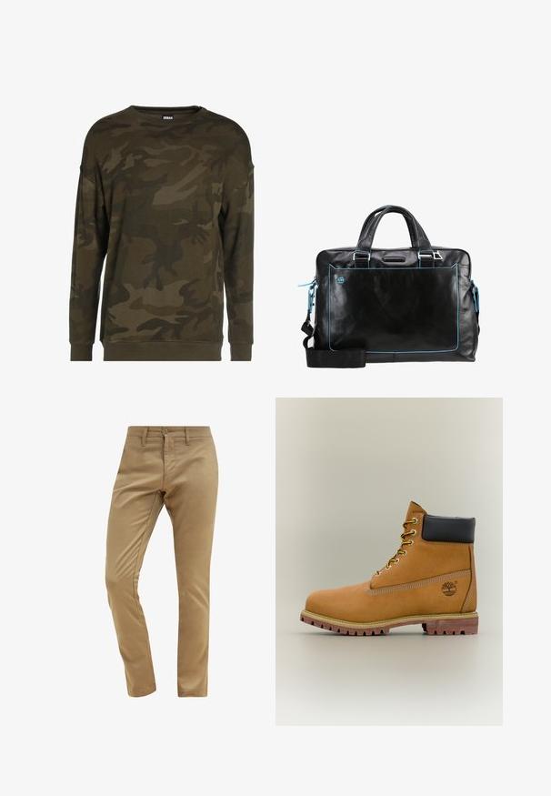 Grüner Camouflage-Pullover mit langen Ärmeln, rundem Halsausschnitt und gerippten Bündchen. Aus weichem Stoff mit verschiedenen grünen und braunen Mustern gefertigt.; Beige Chinos mit glatter Textur, schmaler Passform, Knopfverschluss und Gürtelschlaufen, ausgestattet mit einem standardmäßigen Design für Fronttaschen.; Brauner Leder-Stiefelette mit schwarzem Kragen, gelben Schnürsenkeln und hellbrauner Sohle. Verfügt über ein Logo und weiße Ziernähe. Robuste Profilsohle.; Piquadro Aktentasche - nero