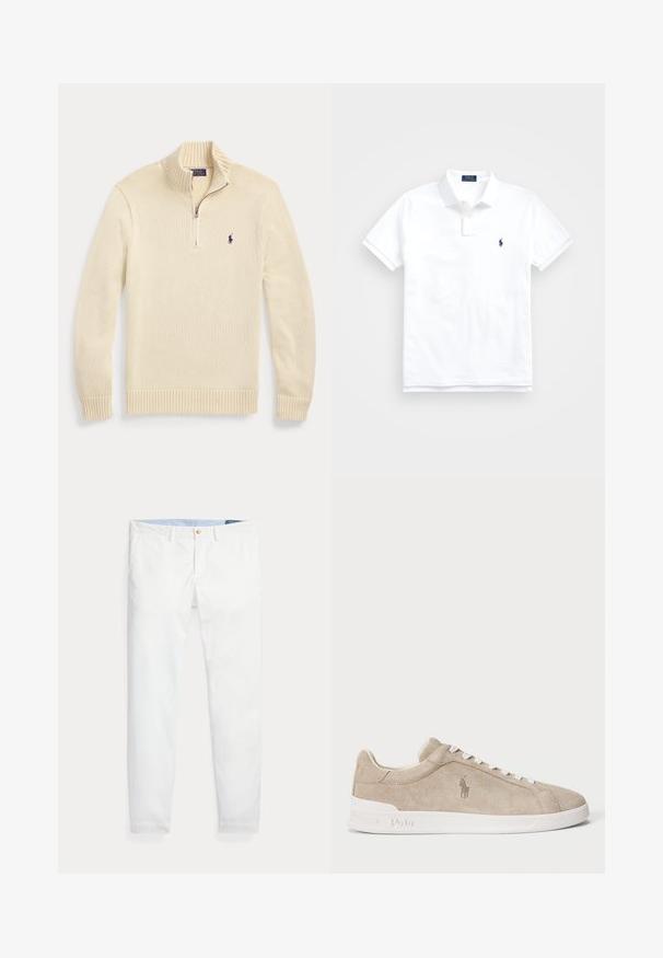 Cremefarbener Strickpullover mit langen Ärmeln und halbem Reißverschluss vorne, mit geripptem Kragen, Bündchen und Saum sowie einem kleinen dunklen Polo-Logo auf der Brust.; Weißes Poloshirt mit kurzen Ärmeln, Kragen, zwei Knöpfen und kleinem dunkelblau besticktem Logo auf der linken Brust.; Weiße Baumwoll-Chinos mit schmaler Passform, ausgestattet mit einem einzigen goldfarbenen Knopfverschluss und einem hellblauen inneren Bund. Glatte Textur ohne Muster.; Beige Wildleder Sneaker mit weißen Schnürsenkeln und Sohle, besticktes Polo-Logo an der Seite und "Polo" im Schuhsohle eingraviert.