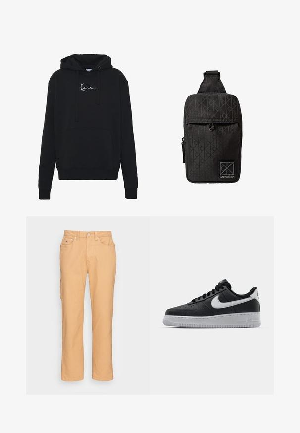 Zwarte hoodie van zachte stof, met een voorzak, koorden en witte logo borduring op de borst. Klassieke pasvorm en geribde manchetten.; Beige katoenen broek met een recht gesneden ontwerp, voorzien van voorzakken en een zijvak. Klassieke knoopsluiting bij de taille.; Zwarte lederen sneaker met een textuur oppervlak, witte Nike swoosh, grijze zool, ronde neus en vetersluiting. Bevat perforaties op de neus.; Zwarte Calvin Klein crossbodytas met overal CK-logo patroon, voorvak met ritssluiting en verstelbare band.
