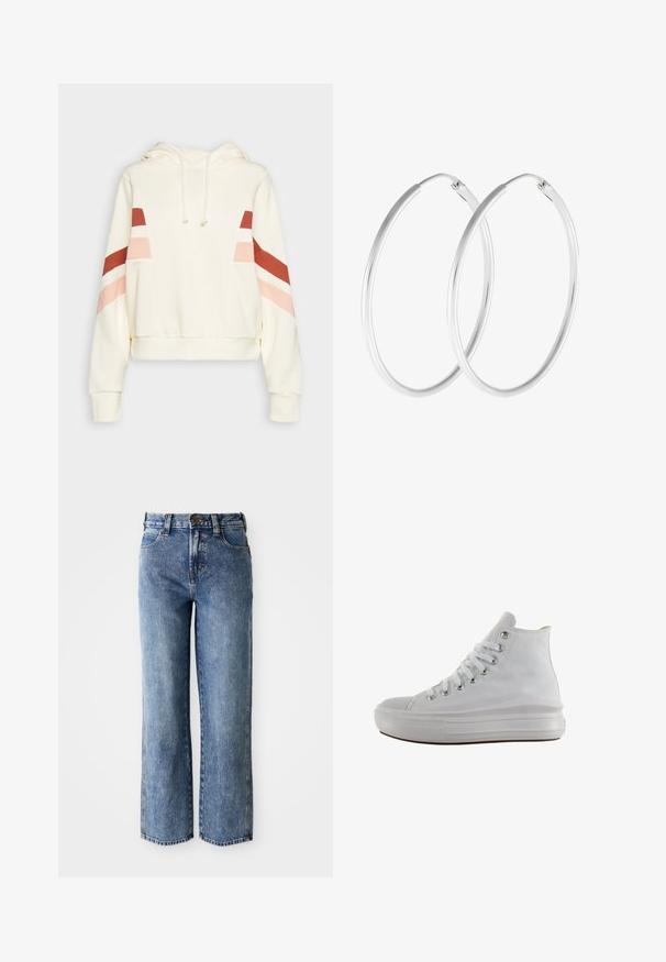 Cremefarbener Hoodie mit Kordelzug und roten, pinken und weißen diagonalen Streifen an den oberen Ärmeln und der Brust.; Hochgeschnittene, gerade geschnittene Jeans aus blauen Denim mit Fronttaschen, Gürtelschlaufen und Knopfverschluss.; Weißer High-Top-Canvas-Sneaker mit weißen Schnürsenkeln, metallischen Ösen, dicker Gummisohle und strukturierter Zehenkappe, nach links auf weißem Hintergrund ausgerichtet.; Silberfarbene Creolen mit einer glatten, runden Form und einer polierten Oberfläche. Beide Ohrringe haben die gleiche Größe und verfügen über einen sicheren Verschlussmechanismus.