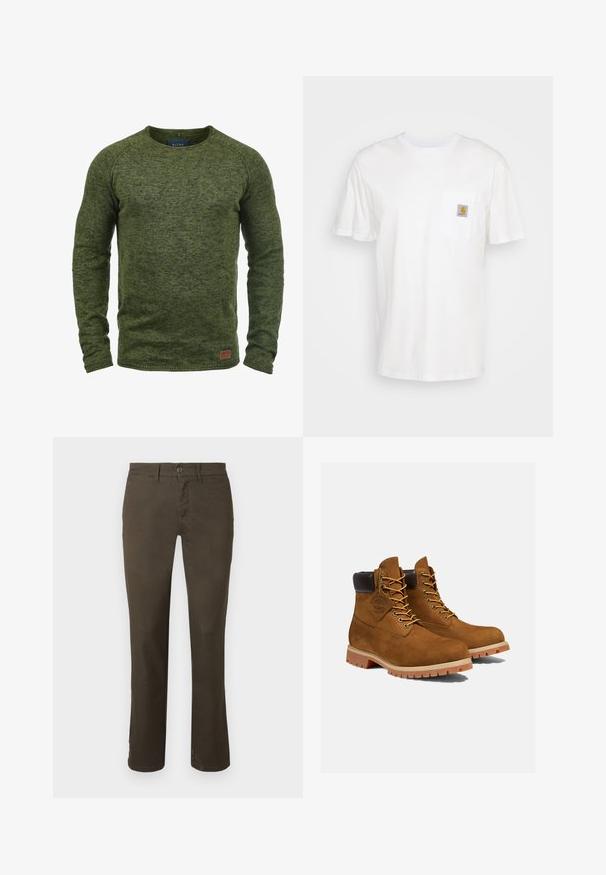 Groene trui van gestructureerde brei stof, met een ronde hals, lange mouwen en een klein bruin logopatch aan de voorkant onderaan.; Witte katoenen t-shirt met korte mouwen, een borstzak en een klein vierkant logo-opdruk in oranje en wit op de zak.; Donkerbruine broek van een katoenmix. Heeft een knoopsluiting, rechte pijpen en een subtiele textuur zonder zichtbare patronen of versieringen.; Bruine suède enkellaarsjes met een gevoerde zwarte kraag, gouden oogjes en een dikke rubberen zool met een profielpatroon voor grip.