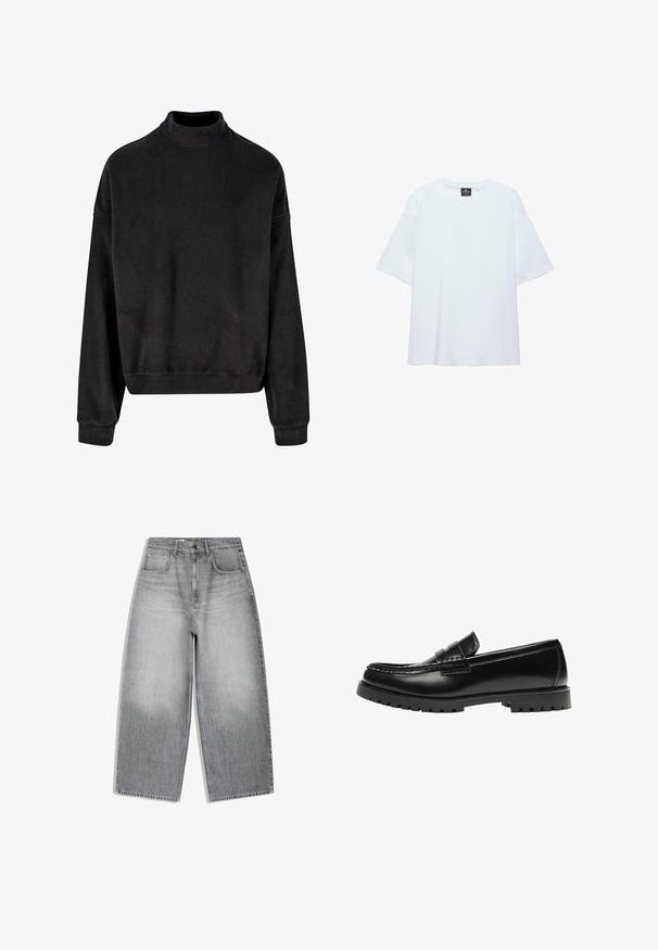 Sort sweatshirt med høj hals, lange ærmer og en afslappet pasform. Lavet af et blødt stof med en glat tekstur og ribbede manchetter.; Hvid, oversized T-shirt med korte ærmer og rund halsudskæring, med en sort etiket inde i kraven på en hvid baggrund.; Grå højtaljede cowboybukser med vidde ben, forlommer og knaplukning vist fladt på en hvid baggrund.; Sort læderloafer med en kraftig gummisål og klassiske penny-strap detaljer, vist fra ydersiden.
