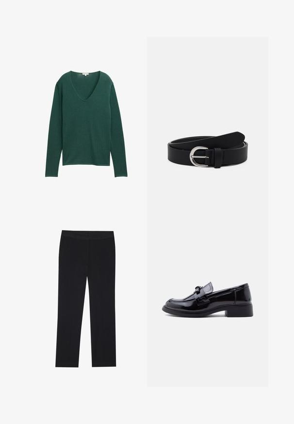 Suéter verde de manga larga con escote en V profundo, hecho de un tejido suave. Presenta un ajuste relajado y una textura sutil y suave.; Pantalones negros con un diseño de pierna recta, que cuentan con bolsillos laterales y una textura de tela suave. Detalles mínimos y cinturilla limpia.; Mocasín de charol negro con tacón cuadrado y detalle de correa decorativa, mostrado de perfil sobre un fondo blanco.; Cinturón de cuero negro con una hebilla redonda plateada, diseño plano, extremo cónico, textura suave y estilo minimalista.