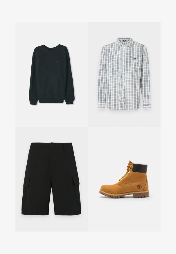 Zwarte sweatshirt gemaakt van een katoenmix, met een geribbelde ronde hals, lange mouwen en een klein roze Timberland-logo op de borst.; Geruite overhemd met knopen in wit, groen en blauw. Heeft lange mouwen, een kraag, twee borstzakken en een geborduurd logo op de borst.; Zwarte cargoshorts met een platte voorkant, twee zijzakken en één cargozak op het bovenbeen. Gemaakt van een glad, lichtgewicht materiaal.; Bruine leren enkellaars met metalen oogjes, witte faux bont voering, zwarte gewatteerde kraag, robuuste zool en een reliëflogo aan de zijkant.