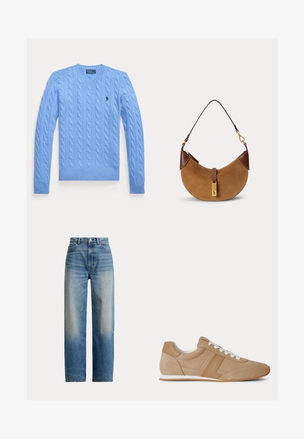Suéter de punto trenzado azul claro, de manga larga, con cuello redondo y pequeño logo oscuro en el pecho izquierdo.; Vaqueros azules de pierna recta y cintura alta con parte delantera desgastada y diseño clásico de cinco bolsillos, cierre de botón y cremallera.; Zapatilla baja de ante y cuero marrón claro con cordones blancos y suela de goma blanca vista de lado sobre fondo blanco.; Bolso en forma de media luna de ante marrón con detalles en cuero marrón oscuro, herrajes dorados y una correa corta para el hombro.