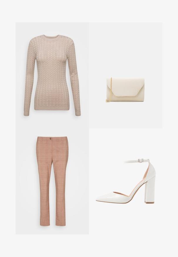 Suéter beige de manga larga con un patrón texturizado, que presenta un cuello redondo y puños acanalados. Fabricado en una tela suave y ligera.; Expresso PANTS 7/8 SLIT HEM - Pantalones - gravel; Zapato de tacón alto de charol blanco con un lado abierto, punta afilada, tira en el tobillo con hebilla y un tacón ancho.; Bolso de mano beige con textura suave, correa de cadena dorada y una solapa estilo sobre con un ribete dorado en contraste.