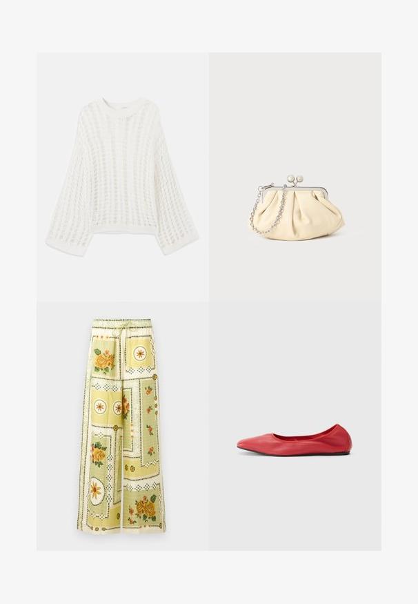 Pull-over blanc raccourci avec manches larges. Motif en maille ajourée en quadrillage, fabriqué dans un matériau léger. Encolure et ourlet côtelés.; Pantalon à jambes larges avec motifs patchwork floraux et géométriques jaune clair, ceinturé d'une bande élastique et d'un cordon de serrage.; Filippa K REY FLATS - Ballerines - bright red; Pochette en cuir beige plissé avec un cadre en métal argenté, dotée de deux fermoirs ronds décoratifs et d'une chaîne en argent.