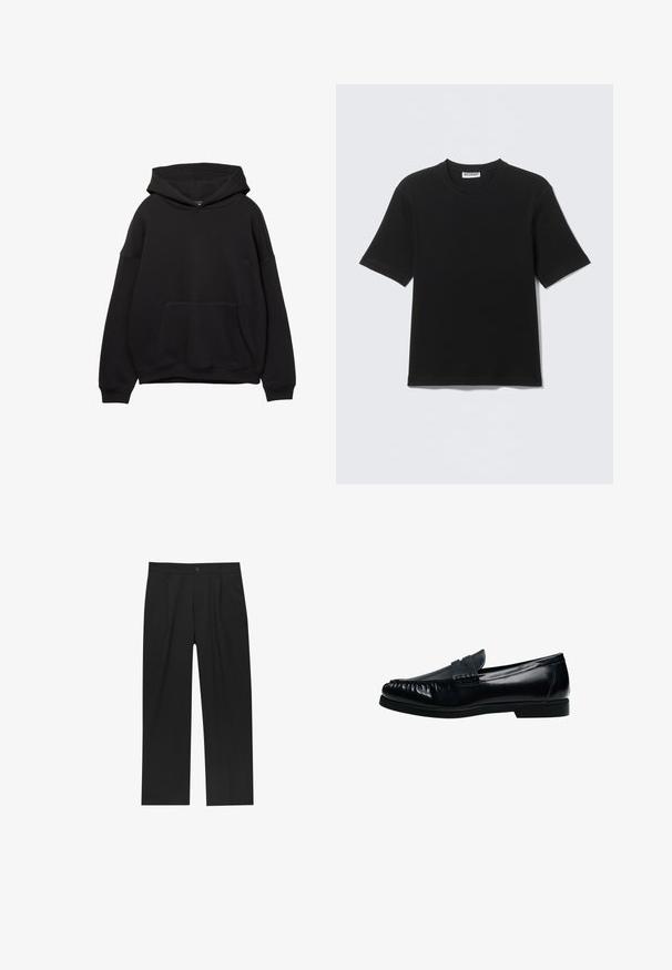 Sort hættejakke lavet af blødt stof, med en frontlomme, justerbar snøre i hætten og ribbede manchetter. Enkel design med minimal detaljering.; Sort kortærmet T-shirt med rund hals og "WEEKDAY" mærke på indersiden af kraven, vist fladt på en lys baggrund.; Sorte bukser med lige ben, lavet af et glat stof. Har frontfolder og en enkelt knaplukning i taljen.; Sort herre penny loafer i læder med syninger på mok-toe og lav hæl, vist i sideprofil på hvid baggrund.