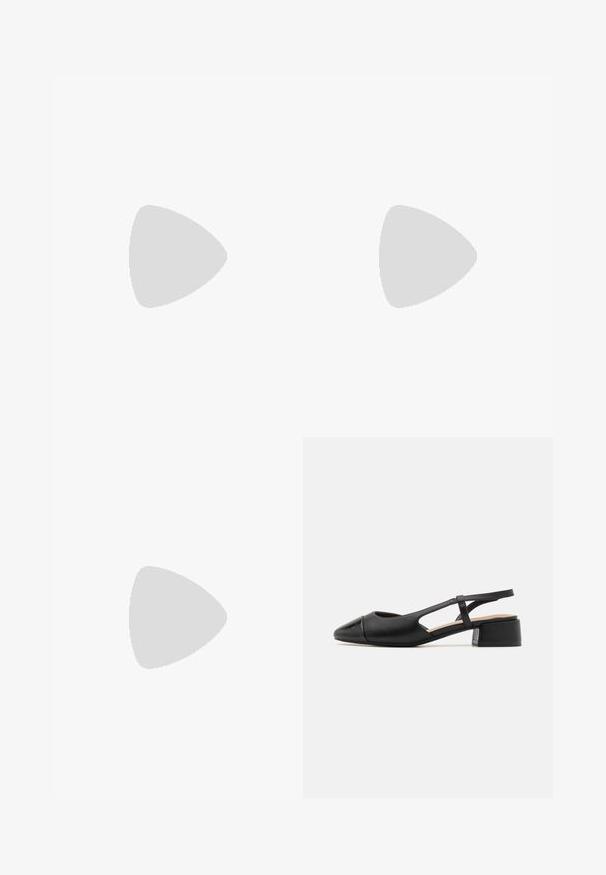 Combinaison noire à manches longues, col montant, taille ceinture avec boucle ronde, et pantalon large. Tissu lisse au design minimaliste.; Chaussure slingback en cuir noir avec un bout pointu, un petit talon carré, un design découpé et une texture lisse. Accentuée par un bout brillant.; Sac à main en cuir noir avec une forme courbée, surface texturée, coutures avant et un logo doré. Il est doté d'une seule sangle ajustable.; Boucles d'oreilles en or avec une finition lisse et polie. Doté d'une forme en demi-cercle et d'une fermeture à tige sécurisée.
