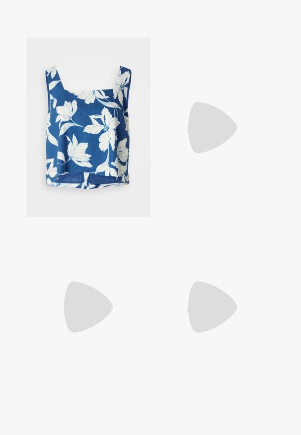 Blauw bloemen crop top met brede banden, met witte bloemenpatronen, een relaxed fit en een licht gebogen zoomlijn. Gemaakt van lichtgewicht stof.; Lichtblauwe wijd uitlopende broek gemaakt van een gladde stof, met een knoopsluiting en voorzakken. Schoon, op maat gemaakt ontwerp zonder patronen.; Witte sandalen met hakken, gekenmerkt door slanke bandjes, een vierkante neus en een chunky blokhak, met een gladde textuur en een minimalistisch ontwerp.; Crème leren schoudertas met een halve maan vorm, dunne schouderband en subtiele stiksels. Minimalistisch ontwerp met gouden hardware accenten.